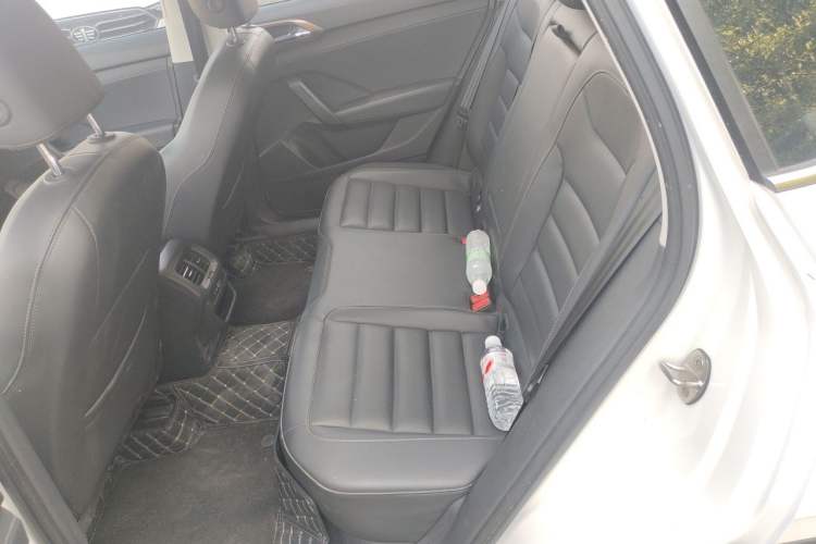 Used Volkswagen Tharu 2022 280TSI Two-Wheel-Drive Luxury Edition Left Rear Seat