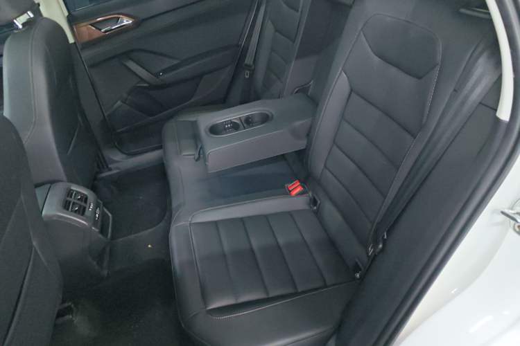 Used Volkswagen Tharu 2022 330TSI Four-Wheel Drive Luxury Edition Left Rear Seat