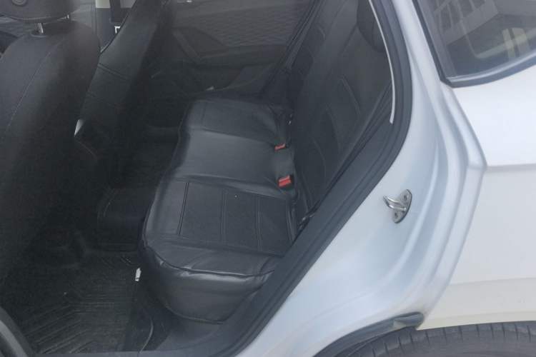 Used Volkswagen Tharu 2022 280TSI Two-Wheel Drive Trend Edition Left Rear Seat