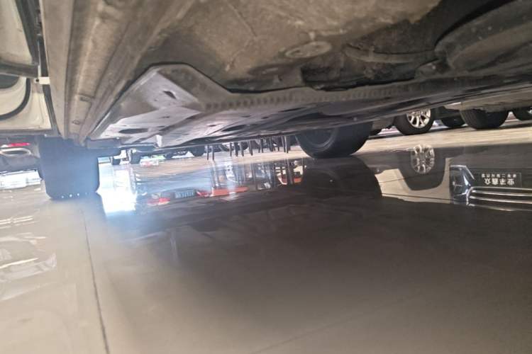 Used Volkswagen Tharu 2022 280TSI Two-Wheel-Drive Luxury Edition Left Side Sill