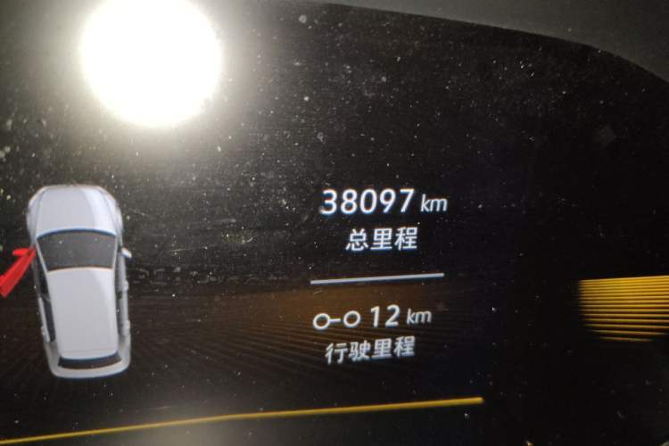 Used Volkswagen Tharu 2022 280TSI Two-Wheel-Drive Luxury Edition Odometer Close Up