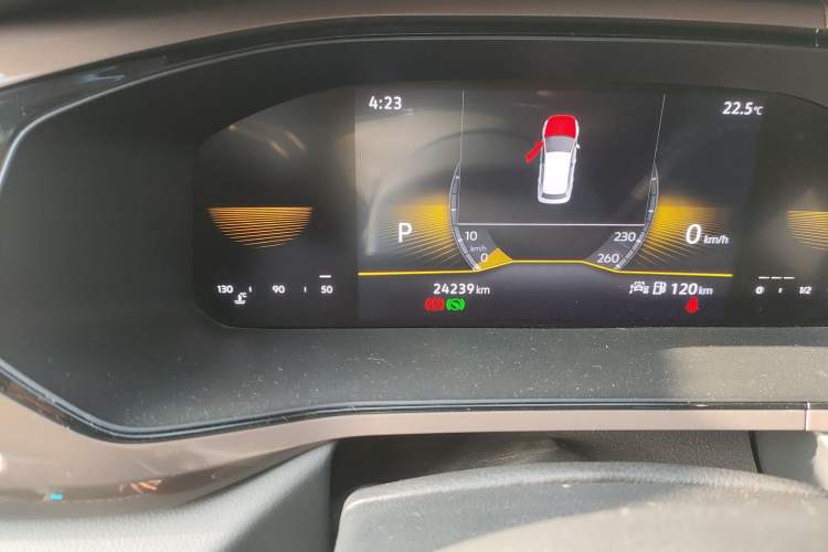Used Volkswagen Tharu 2022 280TSI Two-Wheel Drive Comfort Edition Odometer Close Up
