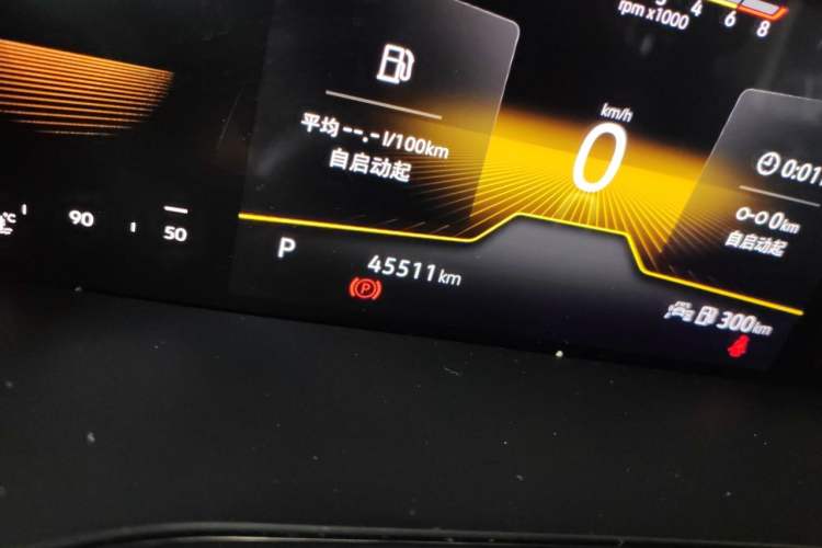 Used Volkswagen Tharu 2022 280TSI Two-Wheel-Drive Luxury Edition Odometer Close Up