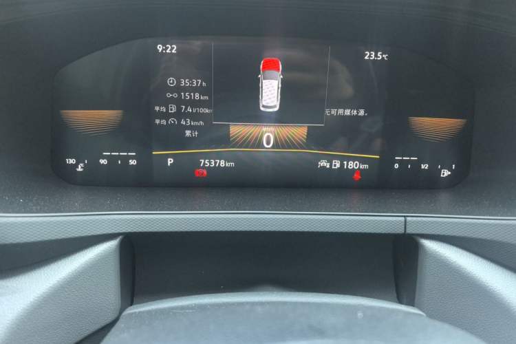 Used Volkswagen Tharu 2022 280TSI Two-Wheel Drive Trend Edition Odometer Close Up