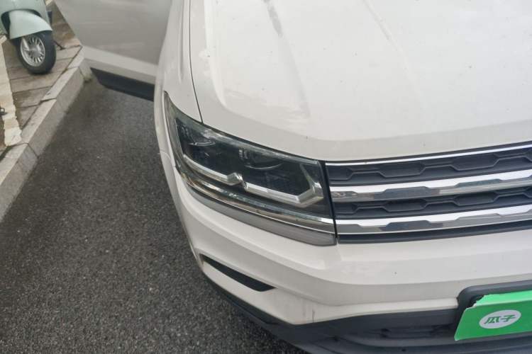 Used Volkswagen Tharu 2022 280TSI Two-Wheel-Drive Luxury Edition Right Front Headlight