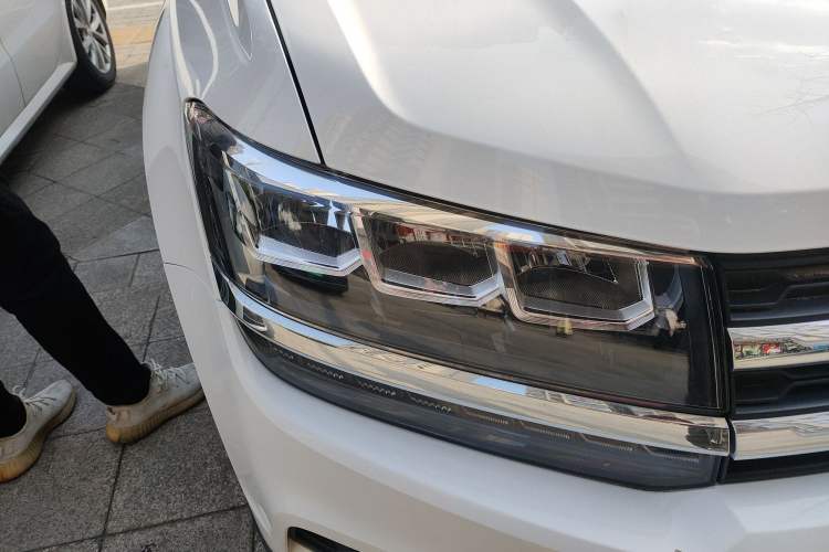 Used Volkswagen Tharu 2022 280TSI Two-Wheel Drive Comfort Edition Right Front Headlight