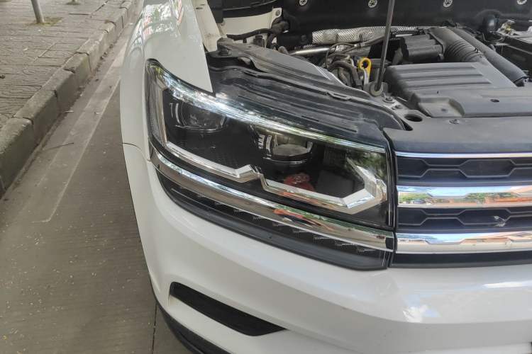 Used Volkswagen Tharu 2022 280TSI Two-Wheel-Drive Luxury Edition Right Front Headlight