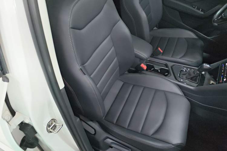 Used Volkswagen Tharu 2022 330TSI Four-Wheel Drive Luxury Edition Right Front Seat
