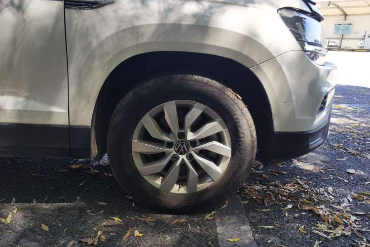 Used Volkswagen Tharu 2022 280TSI Two-Wheel Drive Trend Edition Right Front Wheel Hub