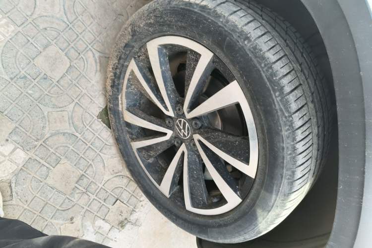 Used Volkswagen Tharu 2022 280TSI Two-Wheel-Drive Luxury Edition Right Front Wheel Hub