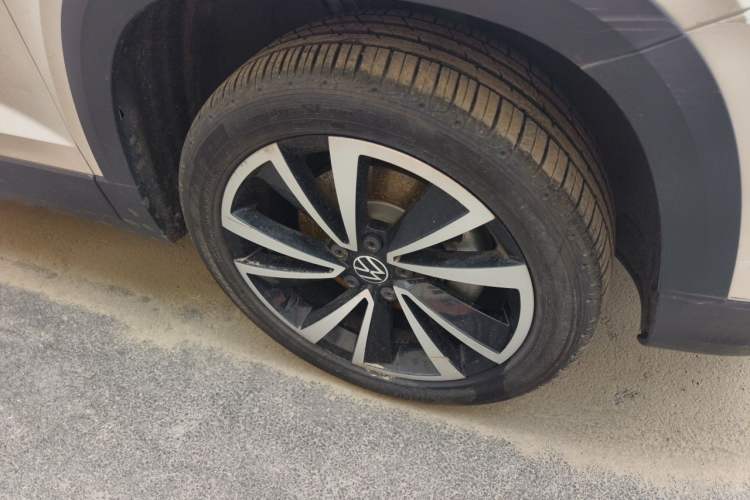 Used Volkswagen Tharu 2022 280TSI Two-Wheel-Drive Luxury Edition Right Front Wheel Hub