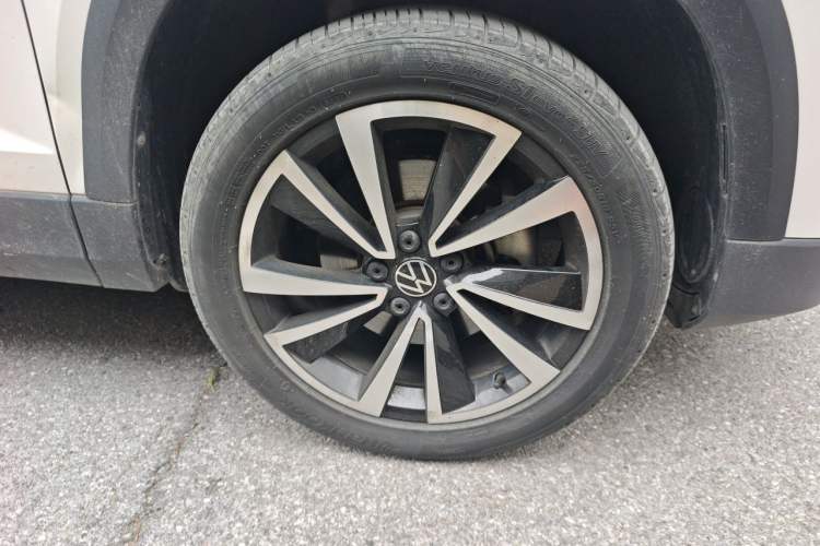 Used Volkswagen Tharu 2022 280TSI Two-Wheel-Drive Luxury Edition Right Front Wheel Hub