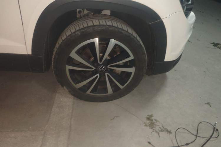 Used Volkswagen Tharu 2022 280TSI Two-Wheel-Drive Luxury Edition Right Front Wheel Hub