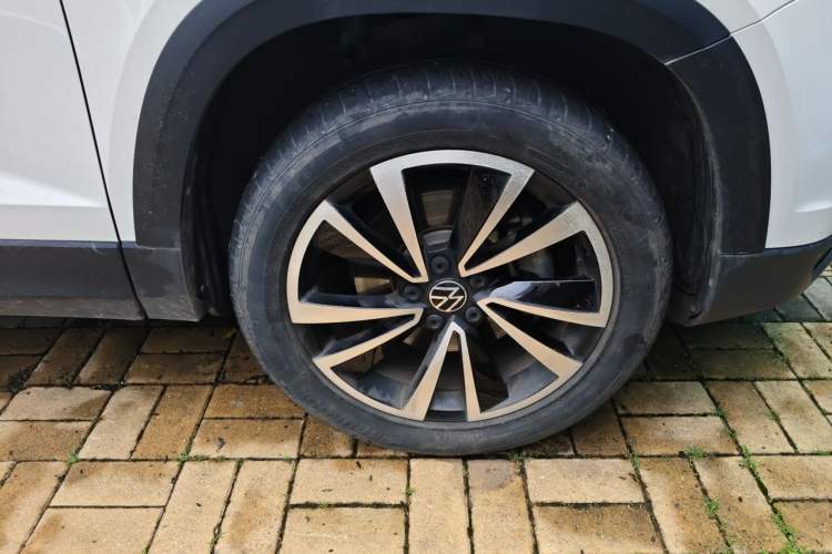 Used Volkswagen Tharu 2022 280TSI Two-Wheel-Drive Luxury Edition Right Front Wheel Hub