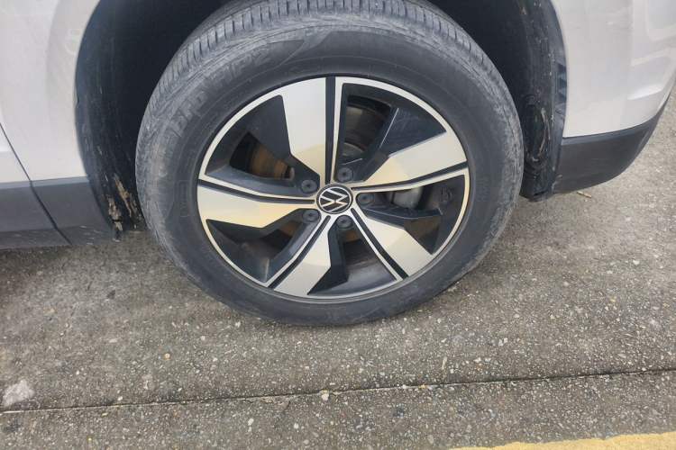 Used Volkswagen Tharu 2022 280TSI Two-Wheel Drive Comfort Edition Right Front Wheel Hub