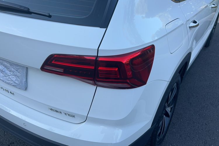 Used Volkswagen Tharu 2022 280TSI Two-Wheel-Drive Luxury Edition Right Rear Taillight