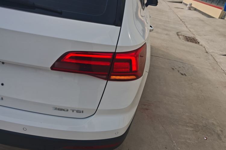 Used Volkswagen Tharu 2022 280TSI Two-Wheel Drive Comfort Edition Right Rear Taillight