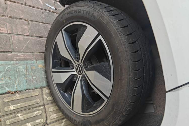 Used Volkswagen Tharu 2022 280TSI Two-Wheel Drive Comfort Edition Right Rear Wheel Hub