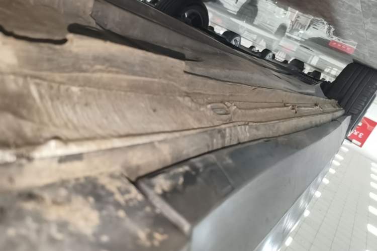 Used Volkswagen Tharu 2022 330TSI Four-Wheel Drive Luxury Edition Right Side Sill
