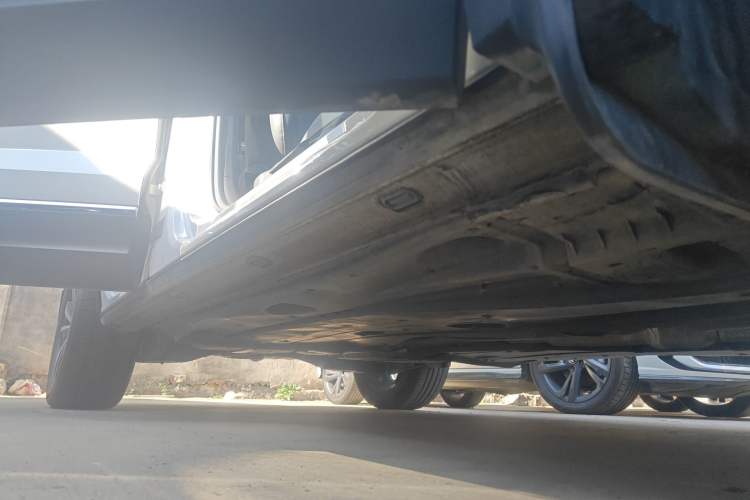 Used Volkswagen Tharu 2022 330TSI Four-Wheel Drive Luxury Edition Right Side Sill