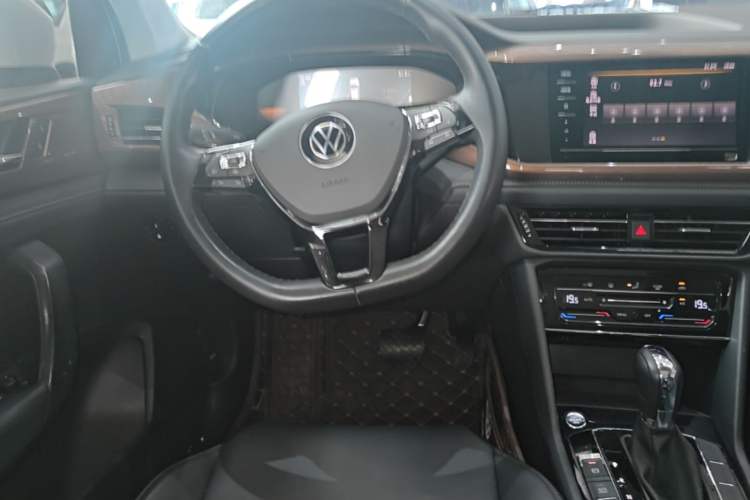 Used Volkswagen Tharu 2022 280TSI Two-Wheel Drive Comfort Edition Steering Wheel