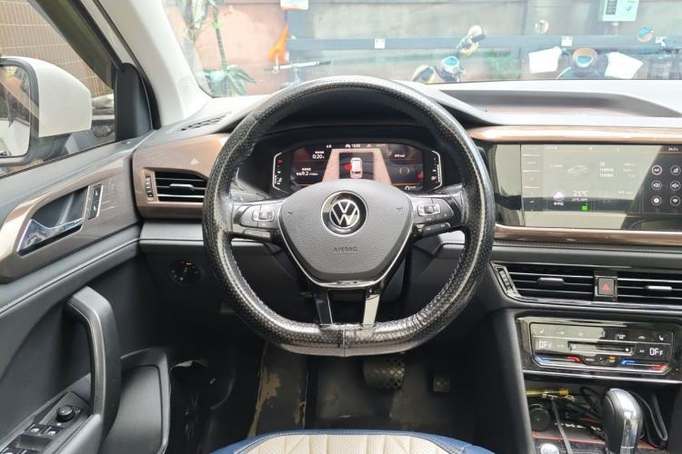 Used Volkswagen Tharu 2022 280TSI Two-Wheel-Drive Luxury Edition Steering Wheel