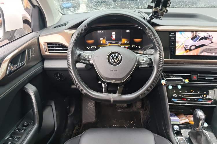Used Volkswagen Tharu 2022 280TSI Two-Wheel-Drive Luxury Edition Steering Wheel