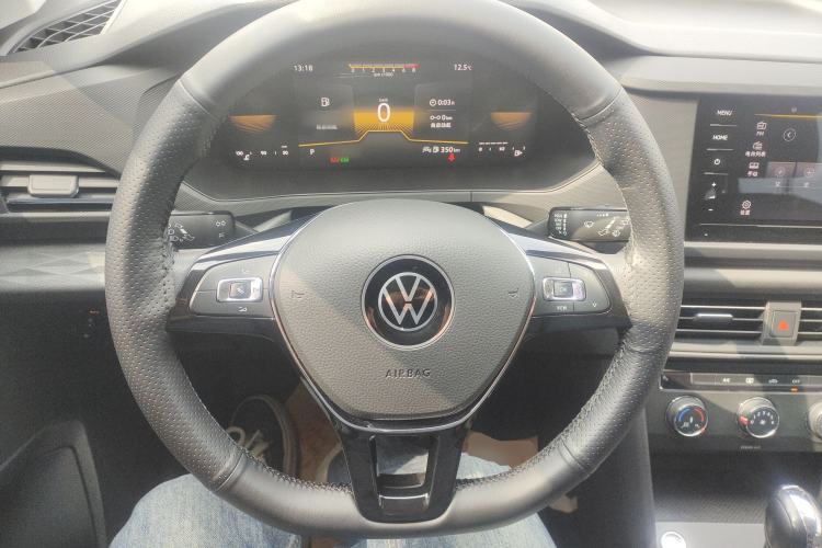 Used Volkswagen Tharu 2022 280TSI Two-Wheel Drive Trend Edition Steering Wheel