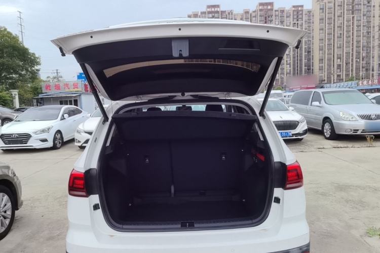 Used Volkswagen Tharu 2022 280TSI Two-Wheel-Drive Luxury Edition Trunk