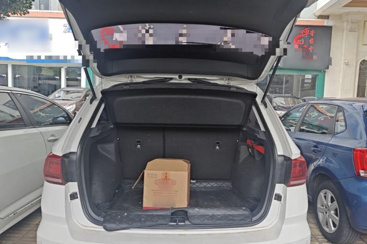Used Volkswagen Tharu 2022 280TSI Two-Wheel Drive Comfort Edition Trunk