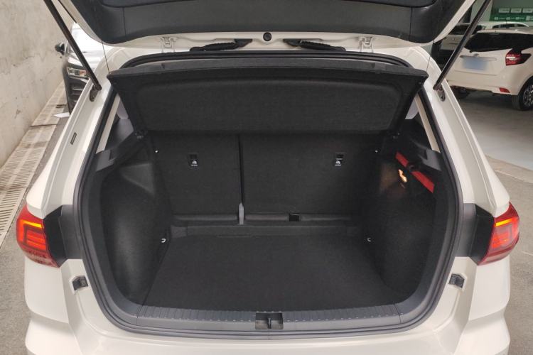 Used Volkswagen Tharu 2022 280TSI Two-Wheel-Drive Luxury Edition Trunk