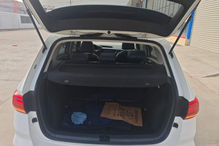 Used Volkswagen Tharu 2022 280TSI Two-Wheel Drive Comfort Edition Trunk
