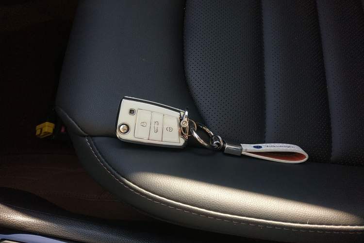 Used Volkswagen Tharu 2022 280TSI Two-Wheel-Drive Luxury Edition Vehicle Key