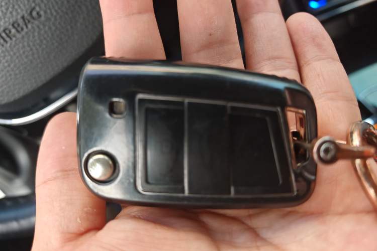 Used Volkswagen Tharu 2022 280TSI Two-Wheel Drive Comfort Edition Vehicle Key