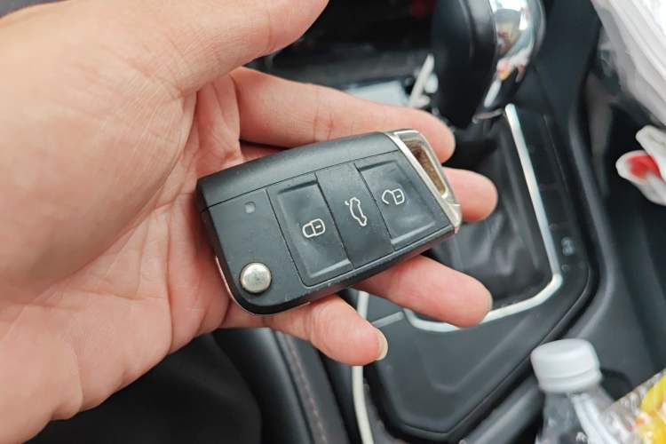 Used Volkswagen Tharu 2022 280TSI Two-Wheel Drive Comfort Edition Vehicle Key