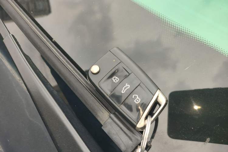 Used Volkswagen Tharu 2022 330TSI Four-Wheel Drive Luxury Edition Vehicle Key