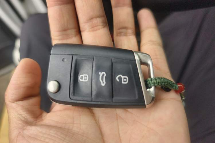 Used Volkswagen Tharu 2022 280TSI Two-Wheel Drive Comfort Edition Vehicle Key