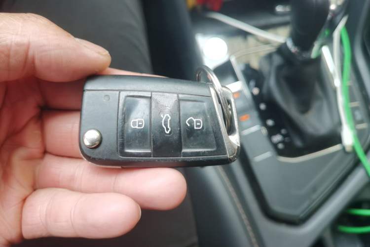 Used Volkswagen Tharu 2022 280TSI Two-Wheel Drive Comfort Edition Vehicle Key