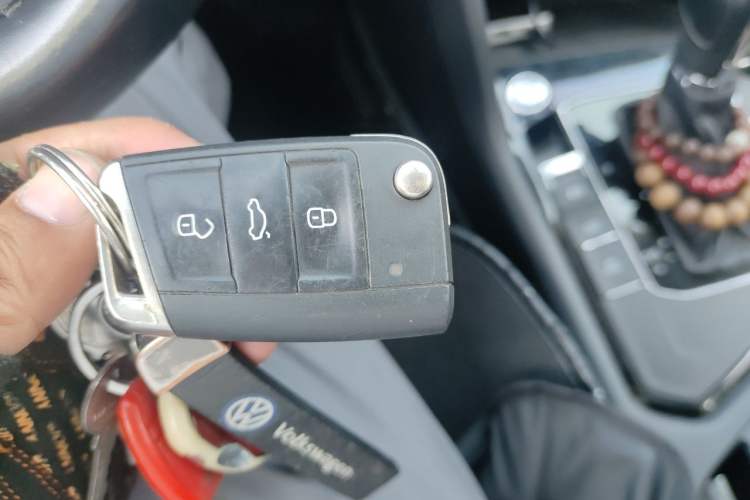 Used Volkswagen Tharu 2022 280TSI Two-Wheel-Drive Luxury Edition Vehicle Key