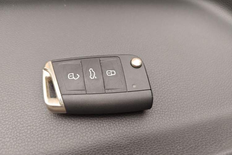 Used Volkswagen Tharu 2022 280TSI Two-Wheel-Drive Luxury Edition Vehicle Key