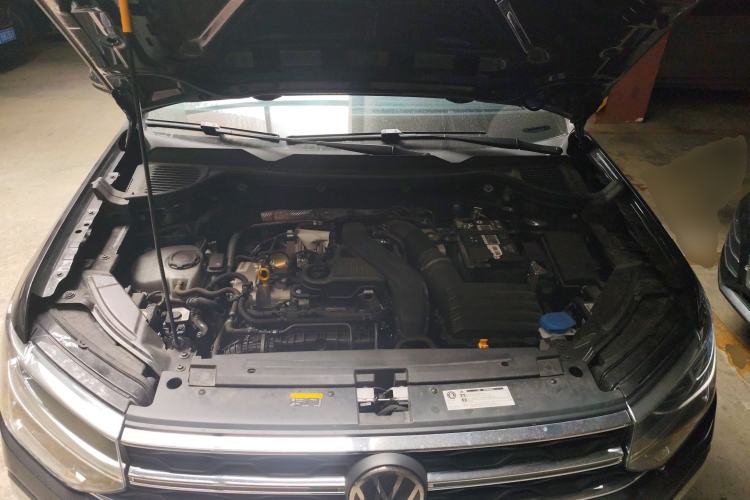 Used Volkswagen Tharu 2023 300TSI Two-Wheel-Drive Full Moon Edition Engine Bay