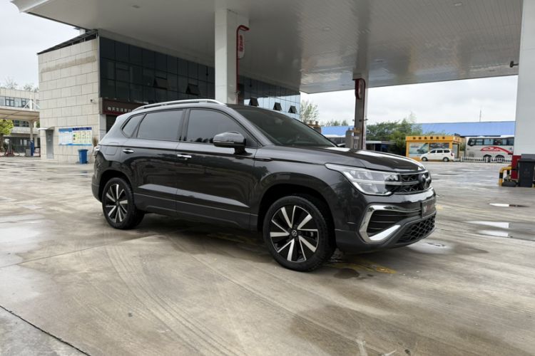 Used Volkswagen Tharu 2023 300TSI Two-Wheel-Drive Moonlight Edition Exterior 2