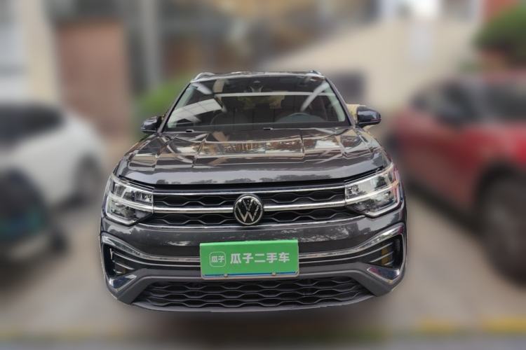 Used Volkswagen Tharu 2023 300TSI Two-Wheel-Drive Moonlight Edition Front