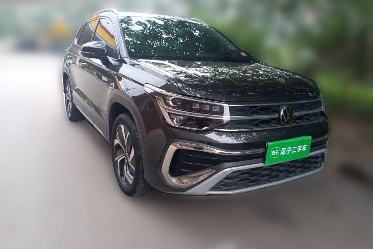 Used Volkswagen Tharu 2023 300TSI Two-Wheel-Drive Full Moon Edition Front Right 45 Deg
