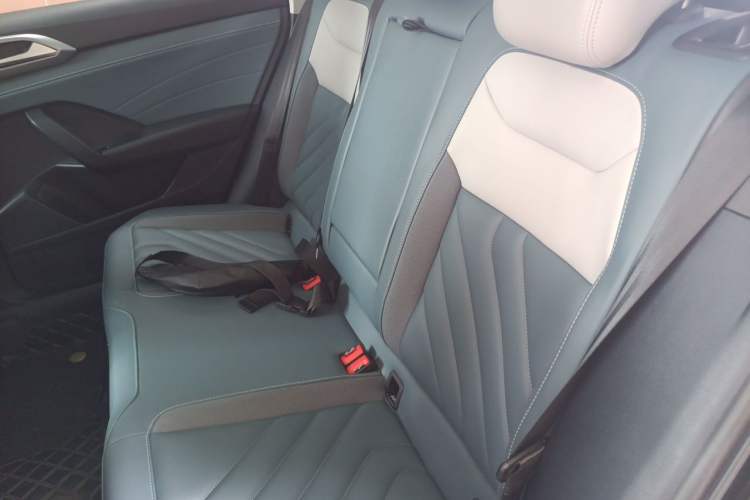 Used Volkswagen Tharu 2023 300TSI Two-Wheel-Drive Full Moon Edition Left Rear Seat
