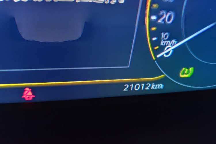 Used Volkswagen Tharu 2023 300TSI Two-Wheel-Drive Full Moon Edition Odometer Close Up