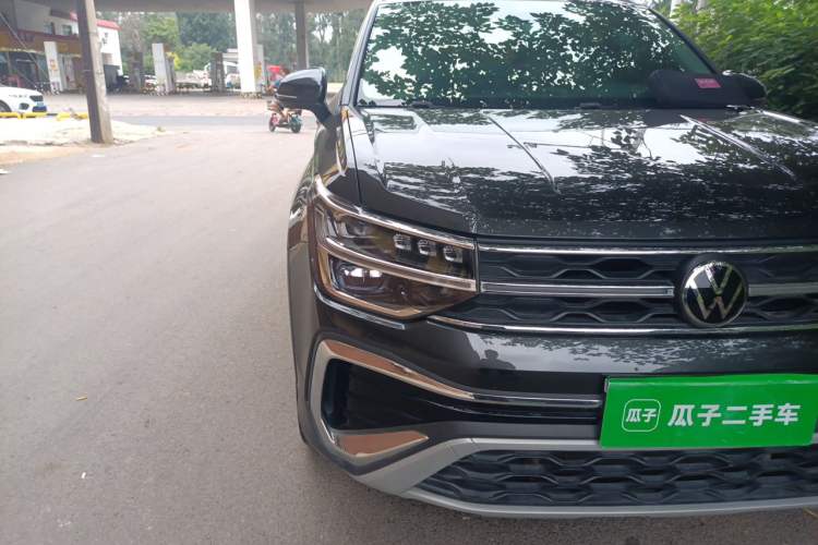 Used Volkswagen Tharu 2023 300TSI Two-Wheel-Drive Full Moon Edition Right Front Headlight