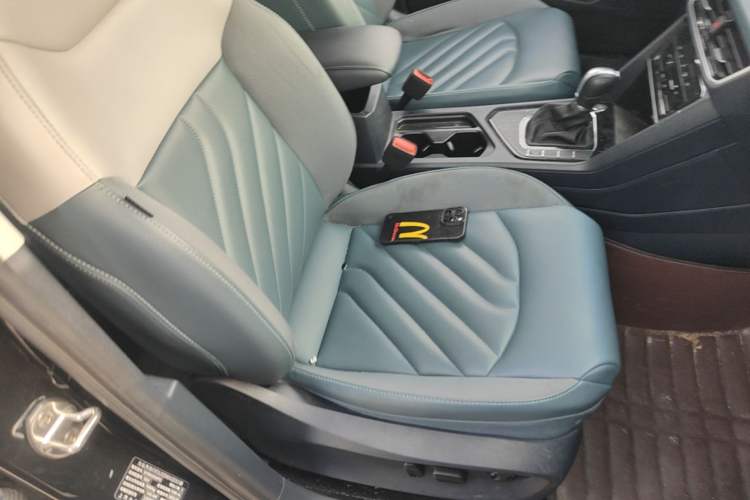 Used Volkswagen Tharu 2023 300TSI Two-Wheel-Drive Full Moon Edition Right Front Seat