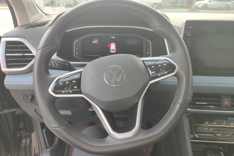 Used Volkswagen Tharu 2023 300TSI Two-Wheel-Drive Full Moon Edition Steering Wheel