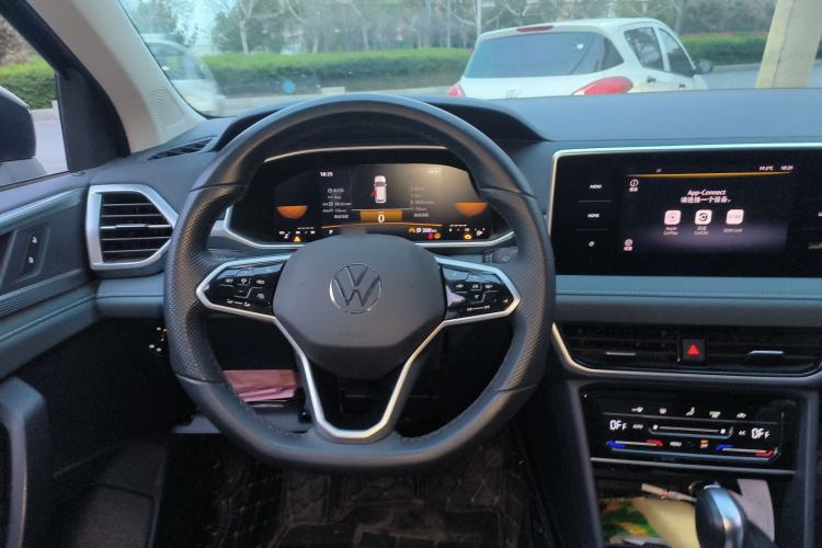 Used Volkswagen Tharu 2023 300TSI Two-Wheel-Drive Moonlight Edition Steering Wheel